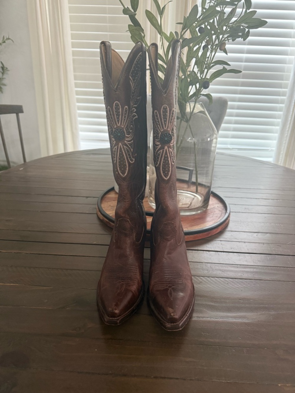 Shyanne Womens Floral Mariel Embroidered Studded Concho Brown Size 6,5 Snip Toe